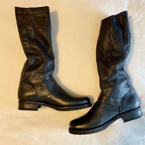 NIB - Frye Veronica Slouch black